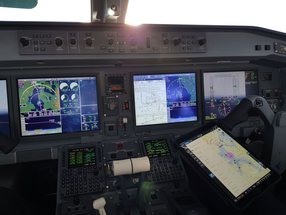 Charts in Cockpit